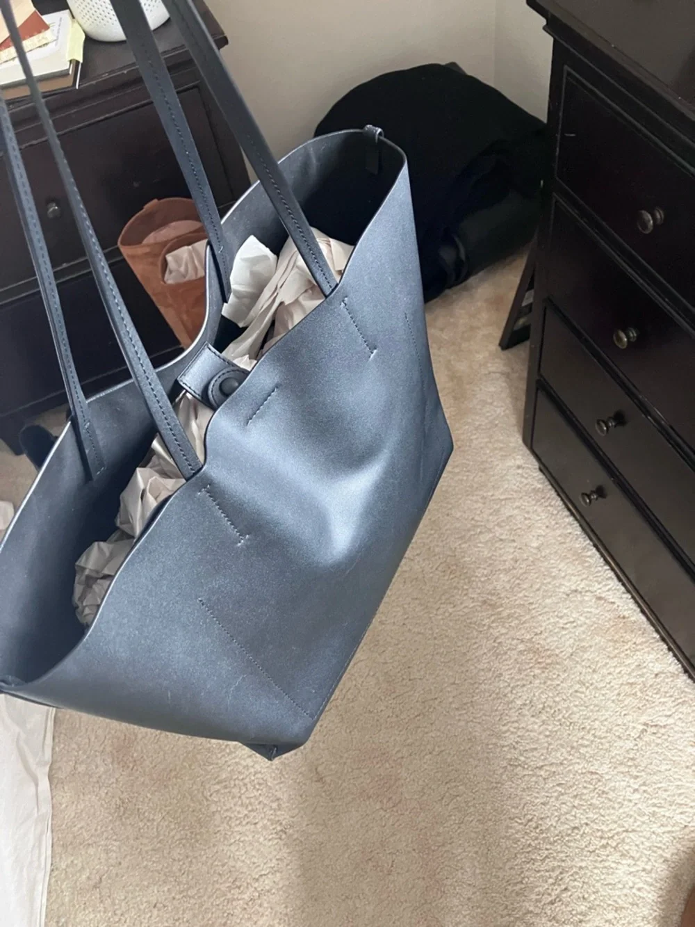 The Luxe Medium Italian Leather Tote Everlane - Picture 7 of 10